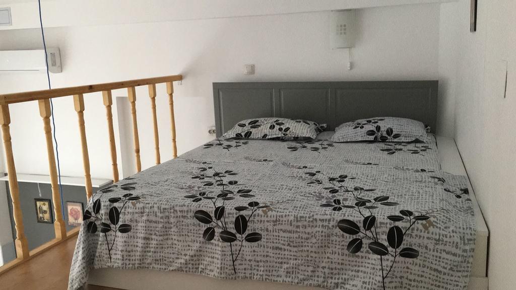 Studio Piata Amzei NR.1 (8 A) București